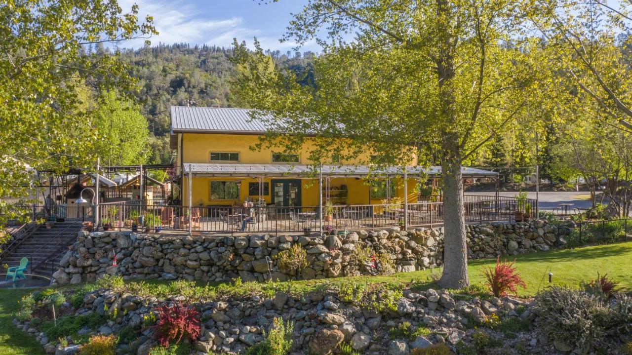 Strawhouse Resorts Big Bar Eksteriør bilde